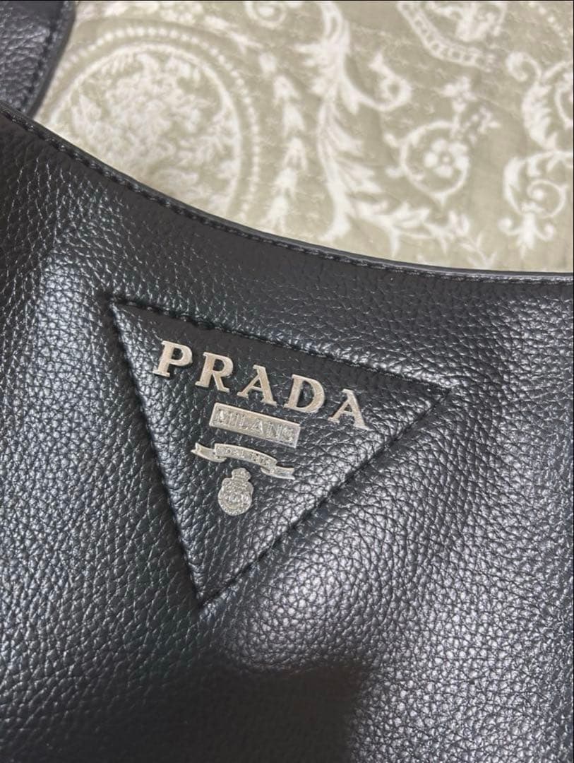 PRADAプラダ　非売品ショルダーバッグ新品