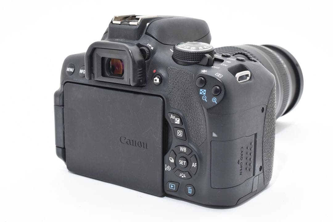 デジタル一眼レフカメラcanon kiss x8i/望遠レンズセット