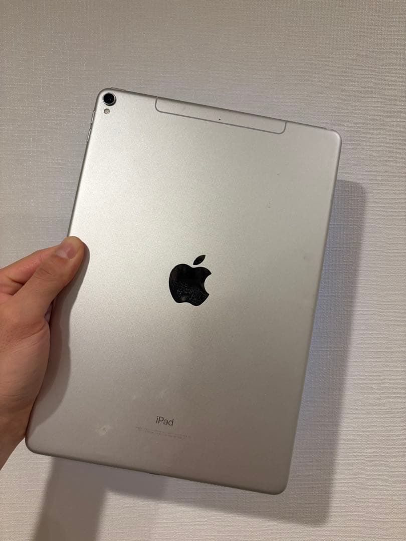 Apple iPad pro A1709 10.5インチ本体