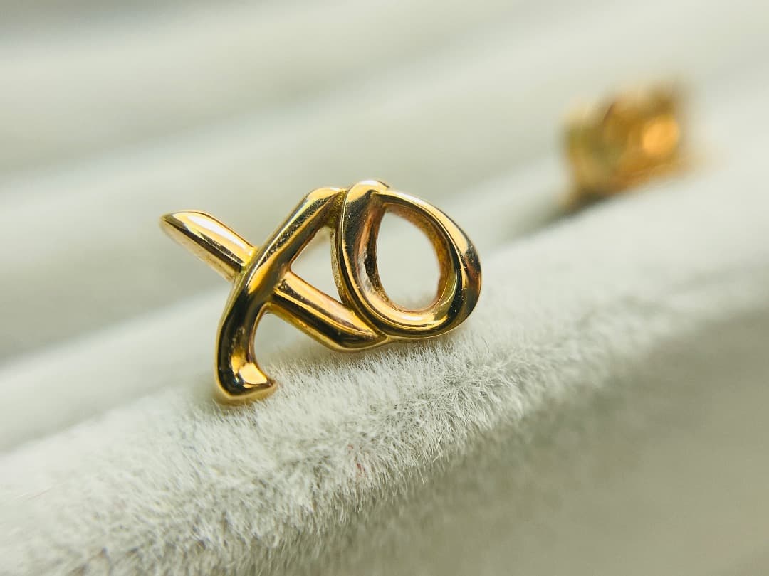 月末お値下げ　ティファニー　ラブ&キス　ピアス　片耳　XO　７５０　k18