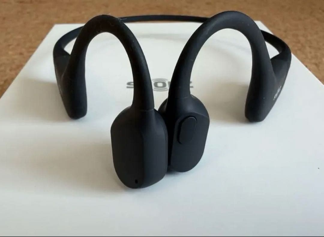 【美品】SHOKZ 骨伝導イヤホン OPENRUN MINI Black 黒