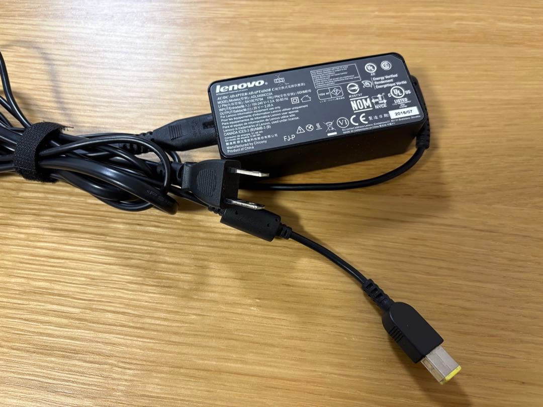 Lenovo ThinkPad X260 16GBメモリ FullHD SSD