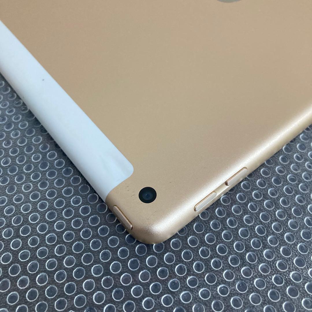 3219 電池最良好☆比較的美品☆iPad5 第5世代 32GB SIMフリー☆