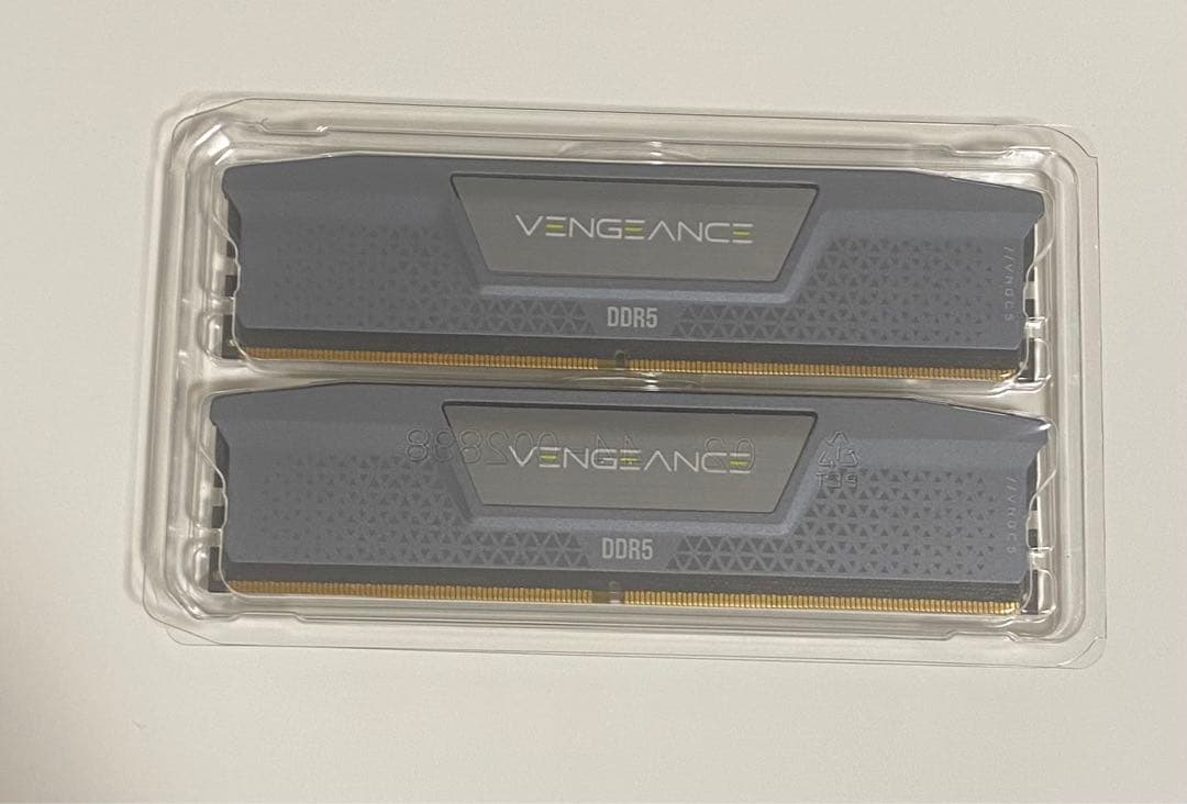 CORSAIR DDR5-6000MHz VENGEANCE 16GBx2枚
