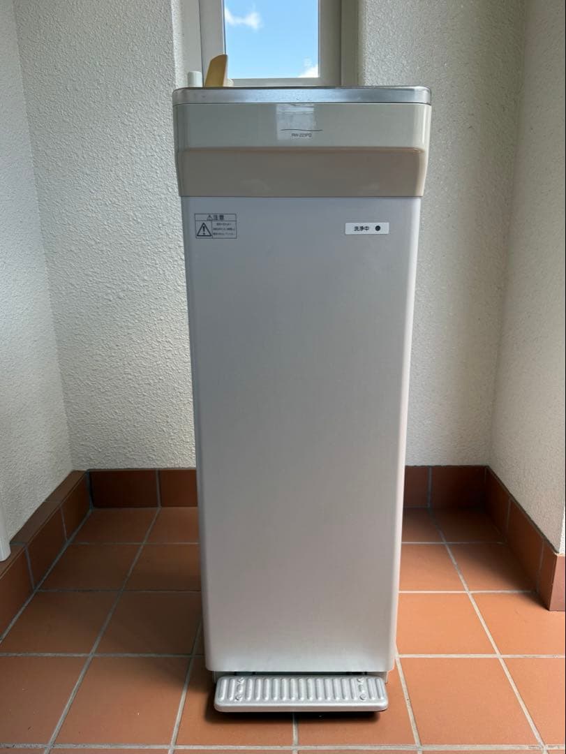 日立　ウォータークーラー（RW-223PD）