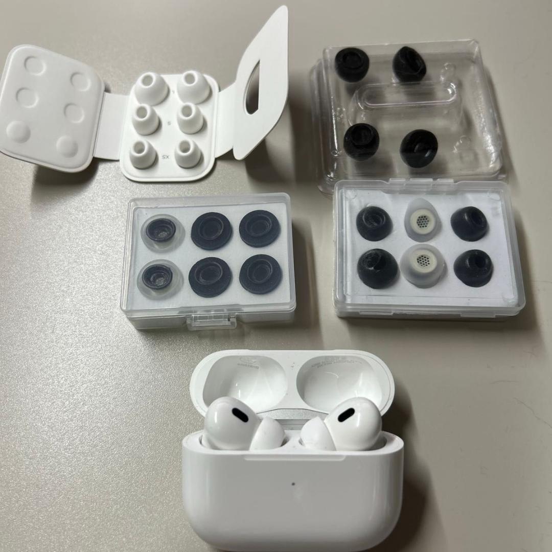 AirPods Pro（第2世代） USB Type-C　ケースとイヤーチップ付