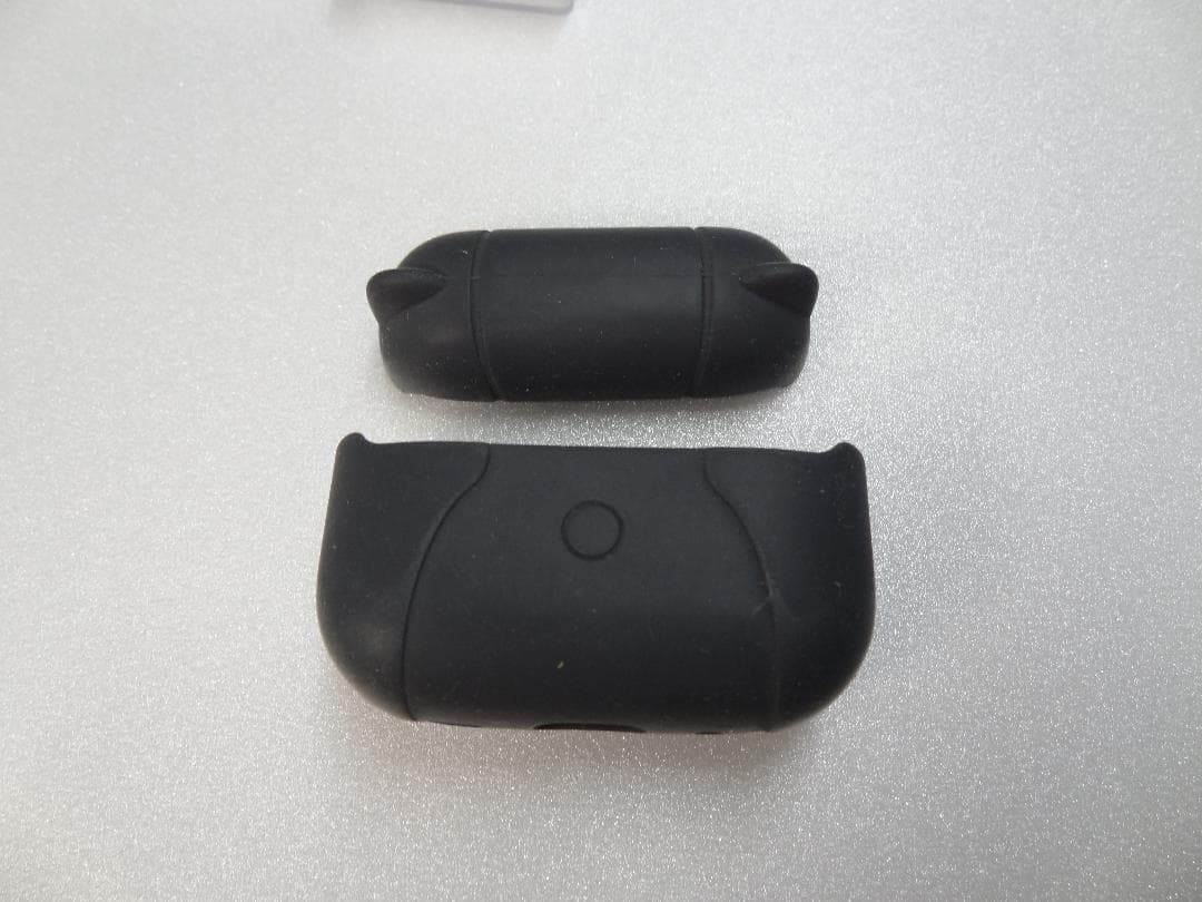 AirPods Pro（第2世代） USB Type-C　ケースとイヤーチップ付