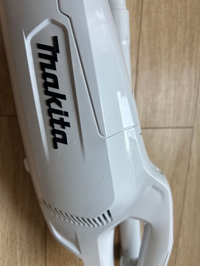 マキタCL107FD 掃除機