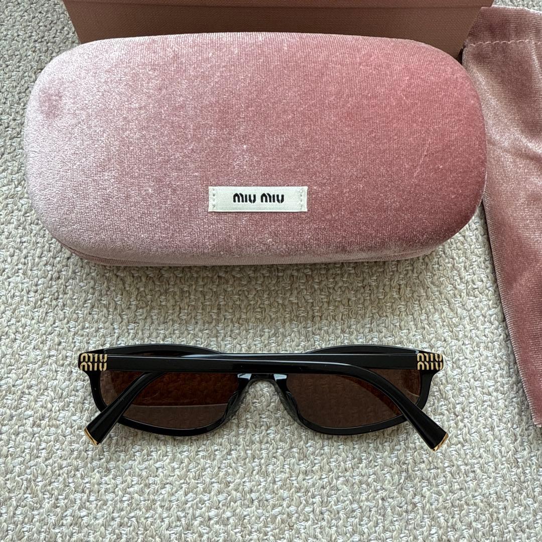 Miu Miu リガード サングラス