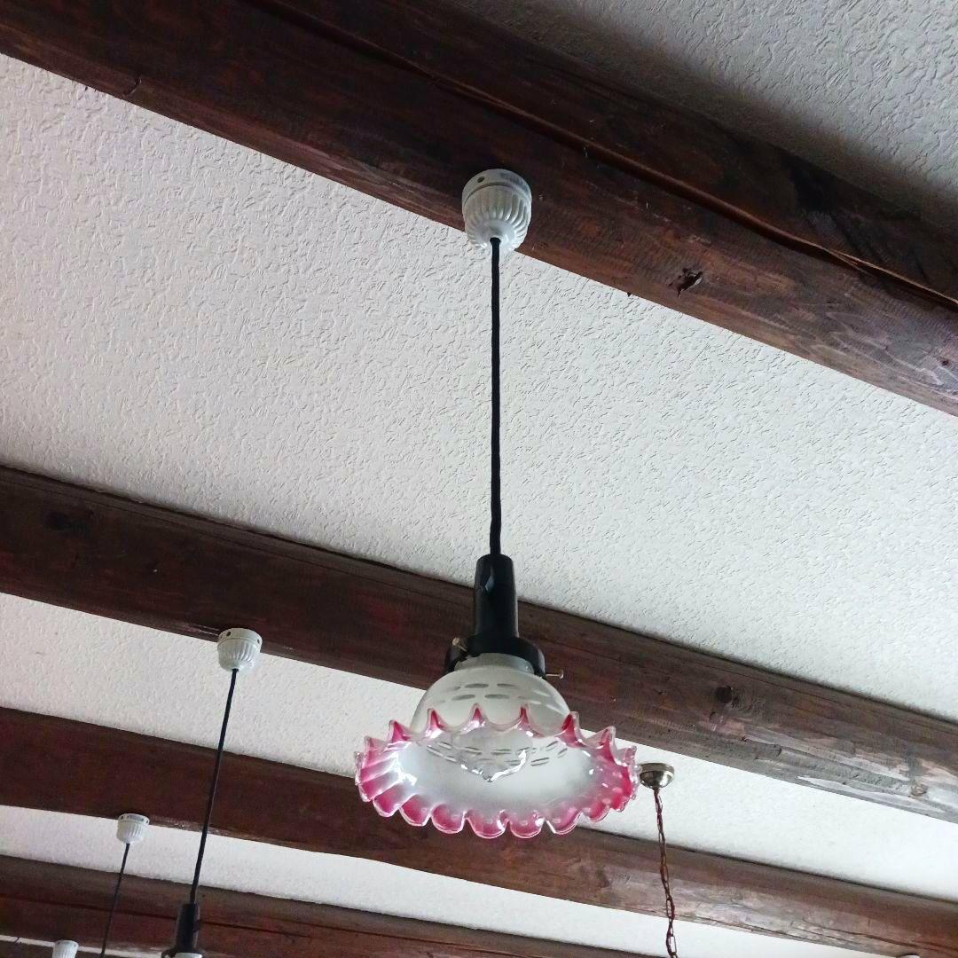 ピンクフリルガラスシェード　アンティーク