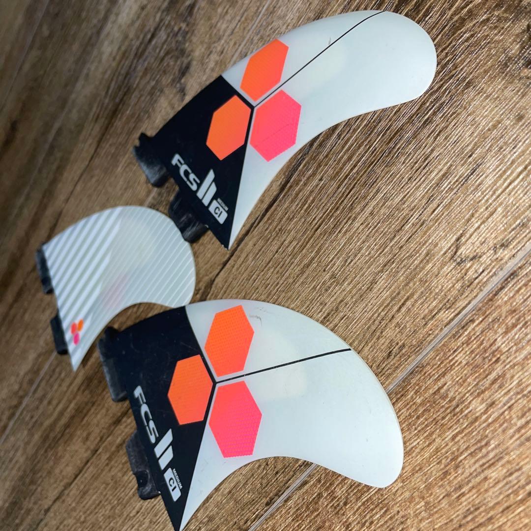 FCS2 CI UPRIGHTトライフィン Mサイズ チャンネルアイランド