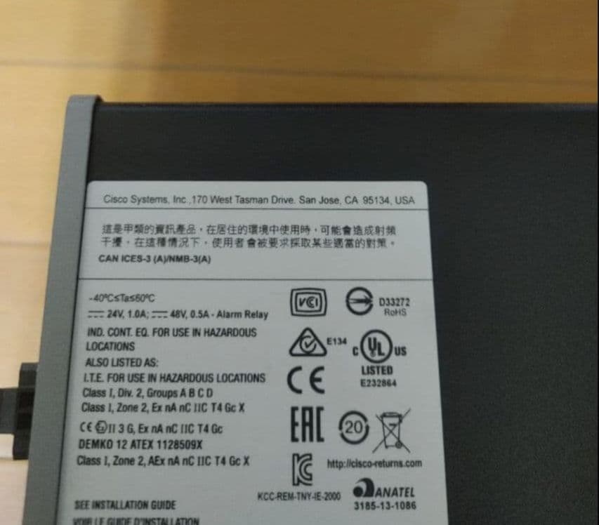 Cisco IE-2000-16TC-G-E 産業用スイッチ