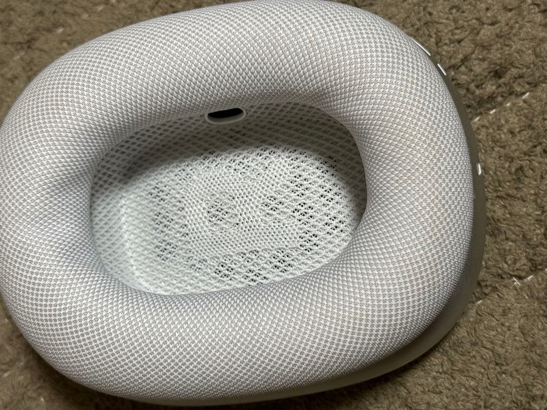 AirPods MAX シルバー　中古