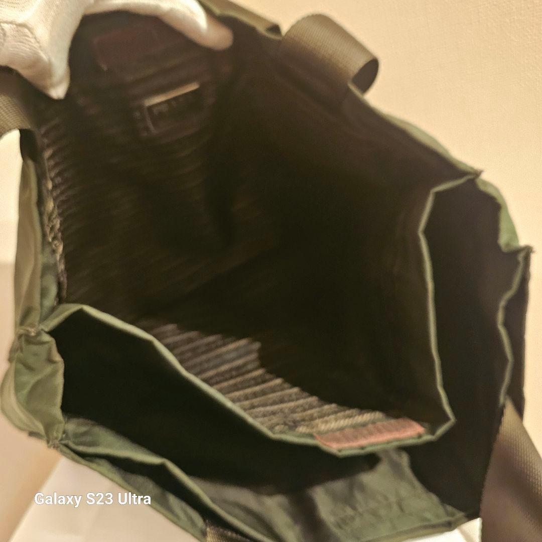 PRADA ナイロントートバッグ