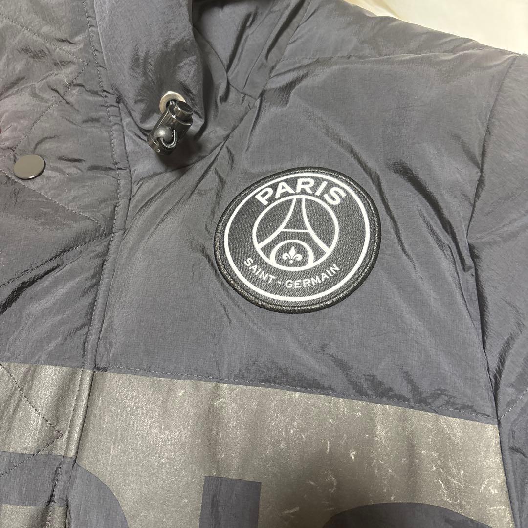 パリサンジェルマン　ナイキ　ダウンジャケット