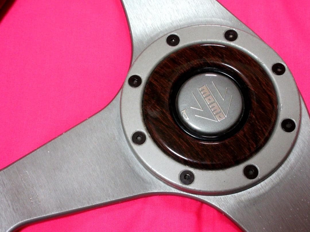 6301 正規品 MOMO CHALLENGE モモ チャレンジ ステアリング