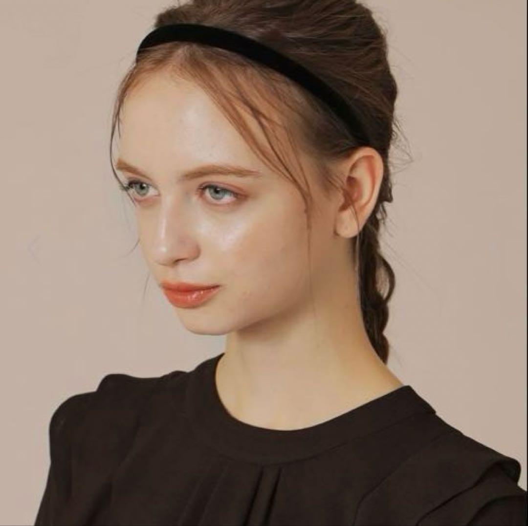 美品 ALEXANDRE DE PARIS ベロア カチューシャ 黒 ベルベット