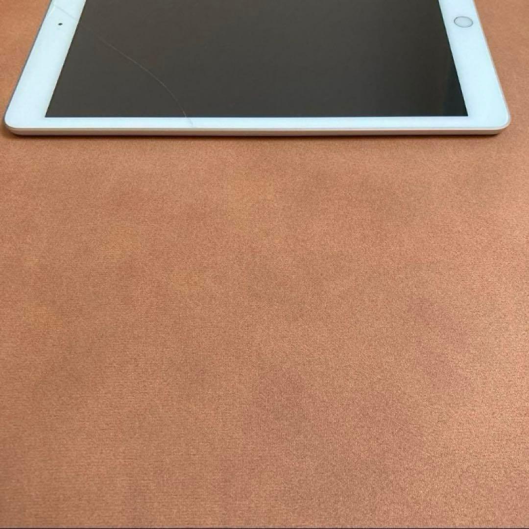 お*ん様 美品ーiPad8 32Gバイト　Wi-Fi接続