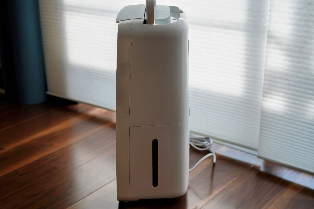 シャープ CV-P71-W 衣類乾燥 除湿機 8畳 パワフル除湿 衣類消臭運転