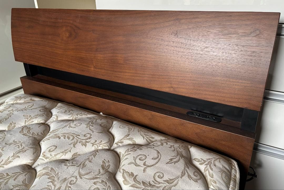 最高級 関家具＆KingsDown シングルベッド、幅98cm Used/キレイ