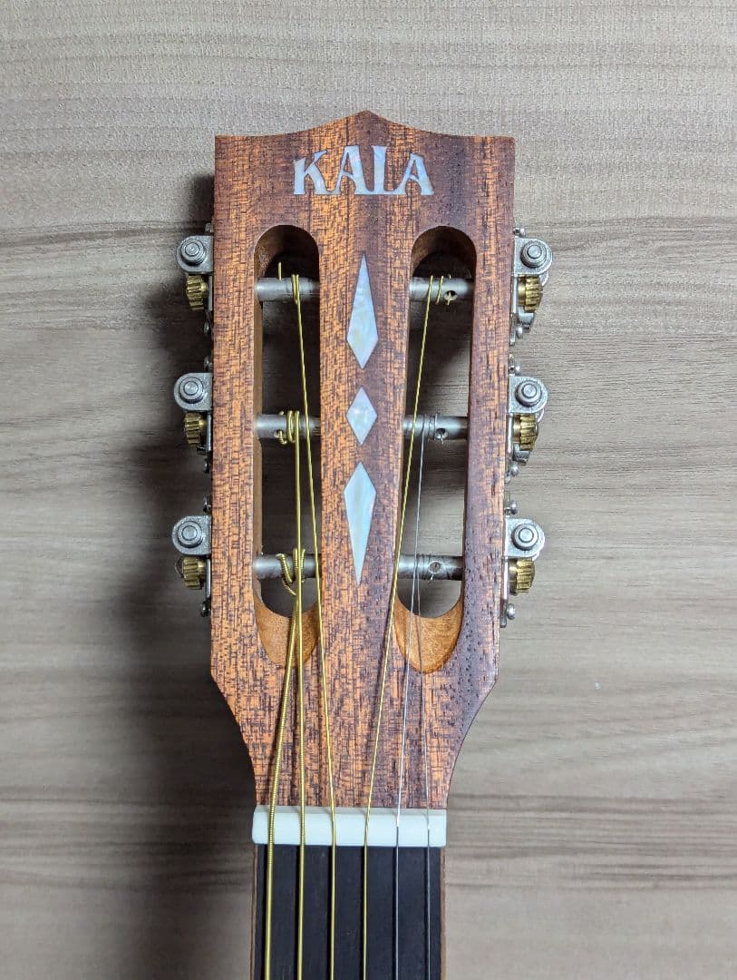 KALA KA-GTR-PLR パーラーギター シダー単板