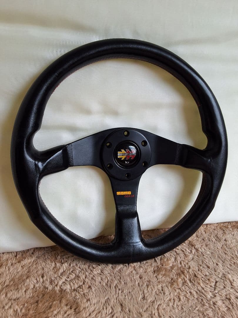 MOMO CORSE ステアリング 3本スポーク 黒