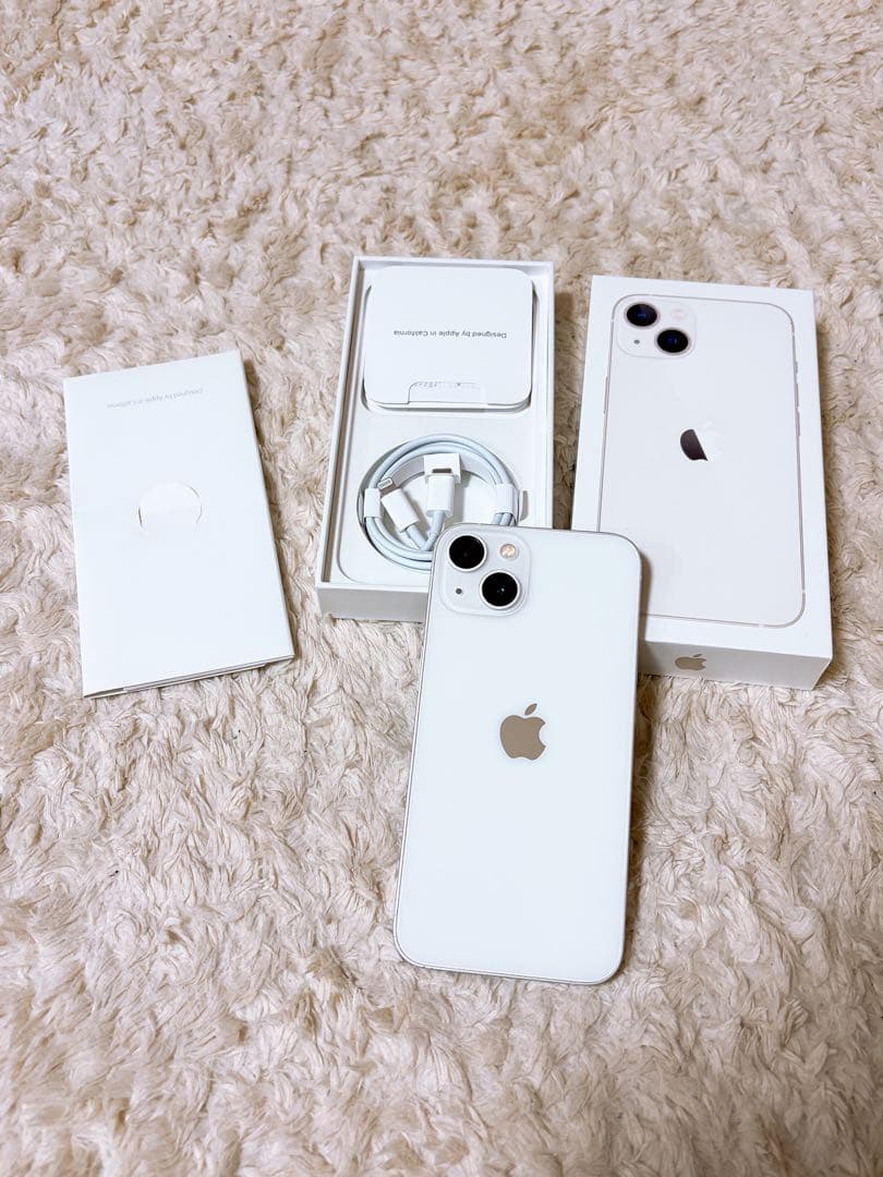 Apple iPhone13 256GSIMフリー ホワイト