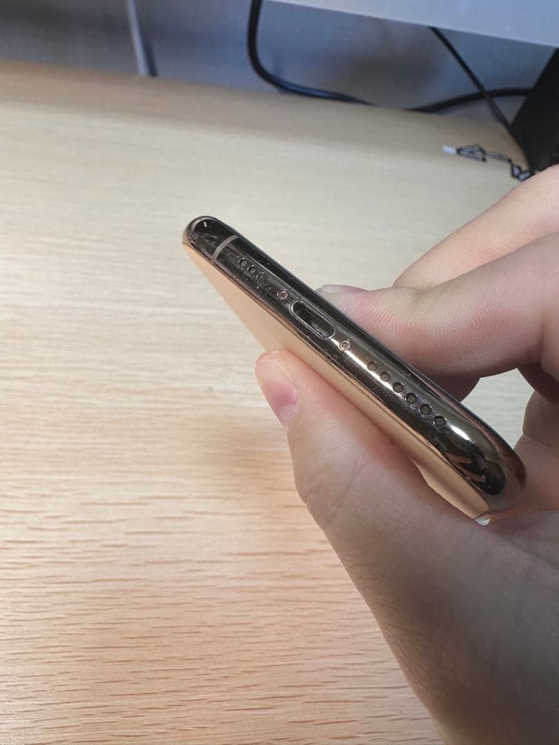 iPhone 11 Pro ゴールド　256GB SIMフリー　訳あり！