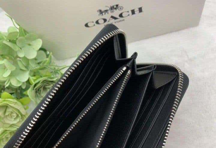 新品未使用コーチ長財布シグネチャーロングジップブラウンレディース送料無料即日発送