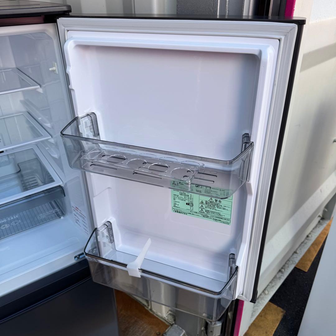 C7319★2024年製★展示品★未使用品★三菱　冷蔵庫　グレー　自動霜取り