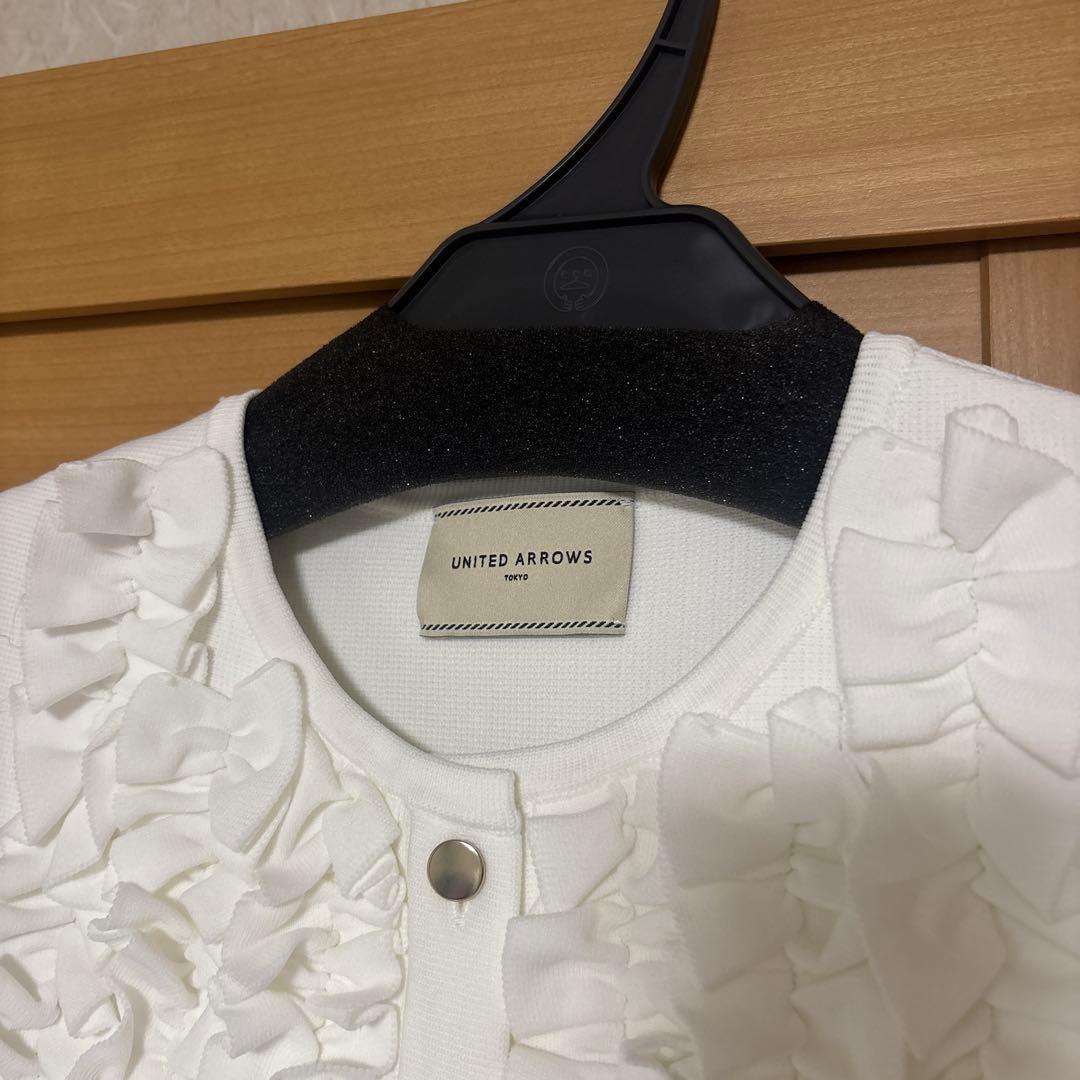UNITED ARROWS フリルノースリーブベスト