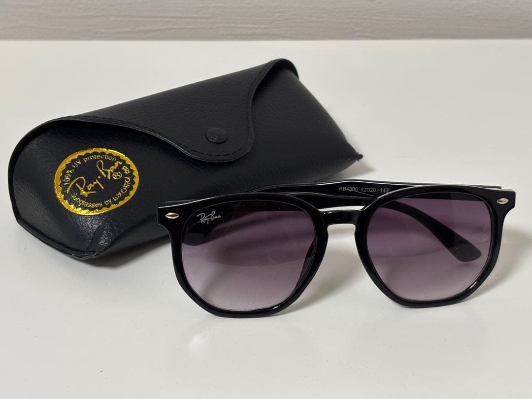 極美品◼︎Ray-Ban レイバン RB4306 パープルレンズ ブラックラウンド