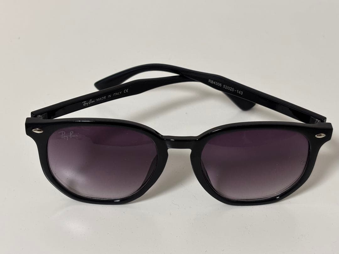 極美品◼︎Ray-Ban レイバン RB4306 パープルレンズ ブラックラウンド
