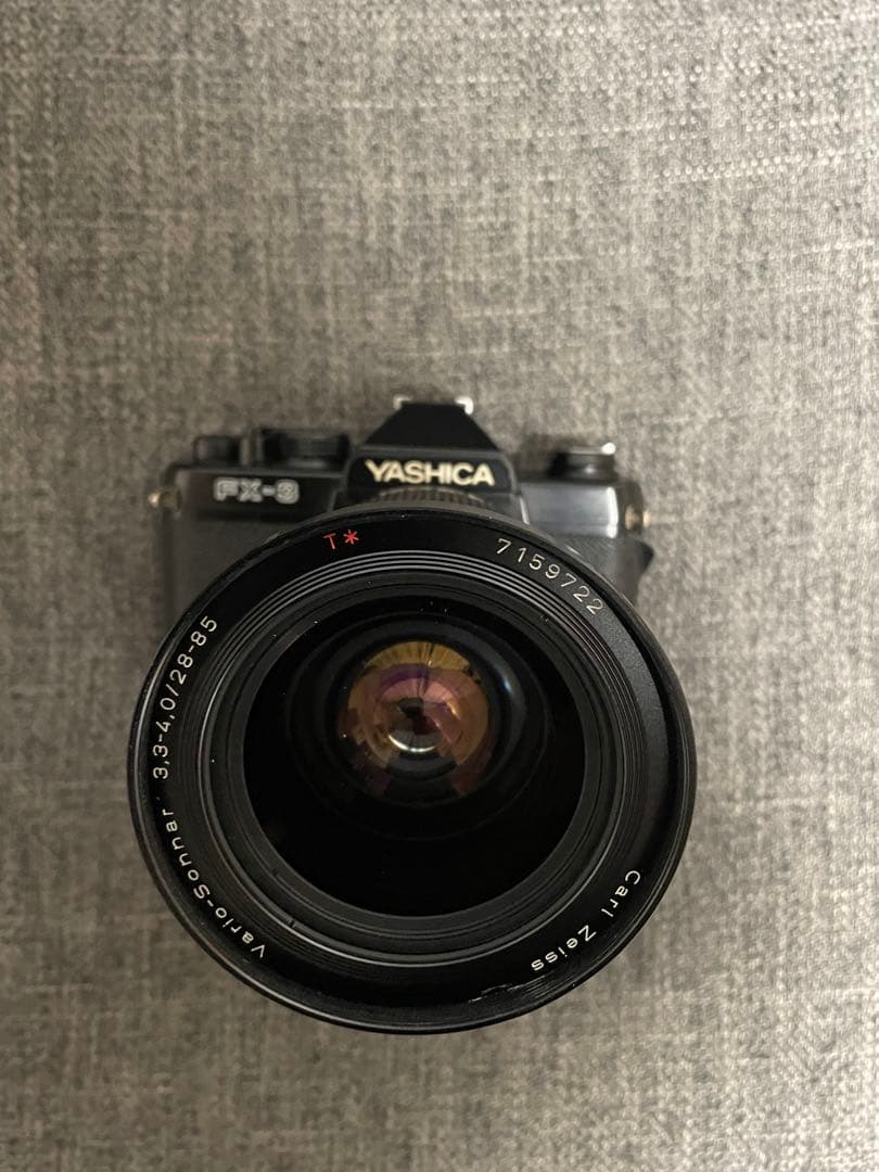 YASHICA FX-3 とZeiss バリオゾナー28−85ミリ　昭和レトロ