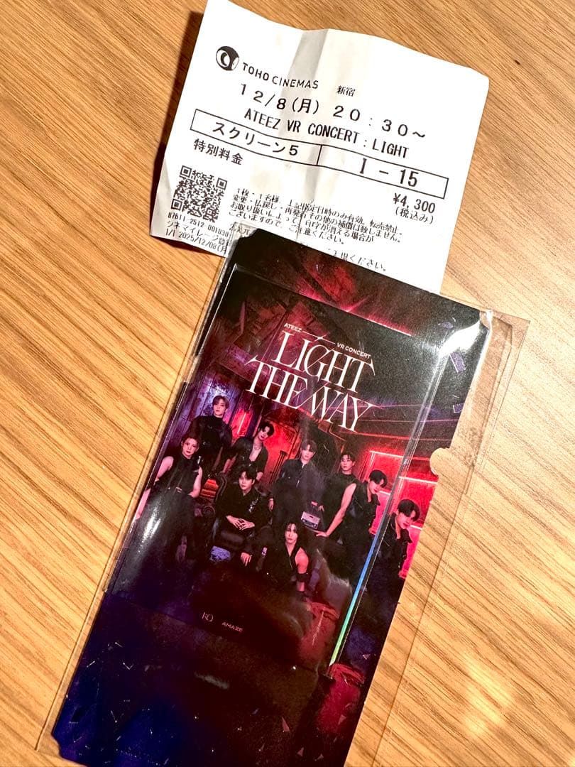 ATEEZ ヨサン ! ホログラム ! VR 映画 入場限定特典