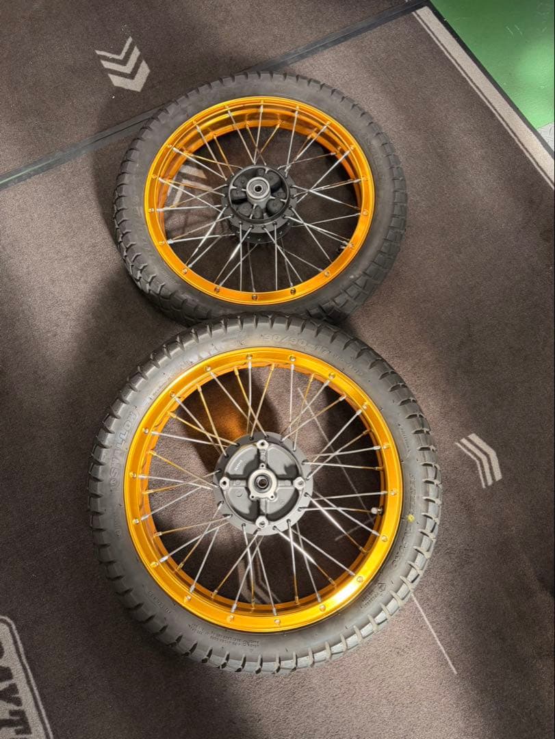 HONDAハンターカブ　CT125 GANESHAホイール 2個SET17インチ