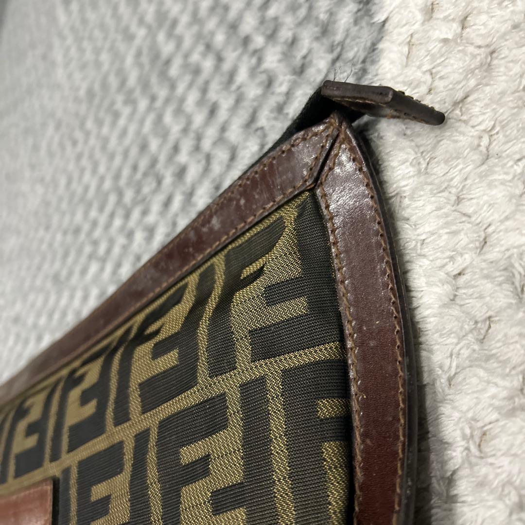 FENDI フェンディ ズッカ柄 キャンバス×レザー クラッチバッグ