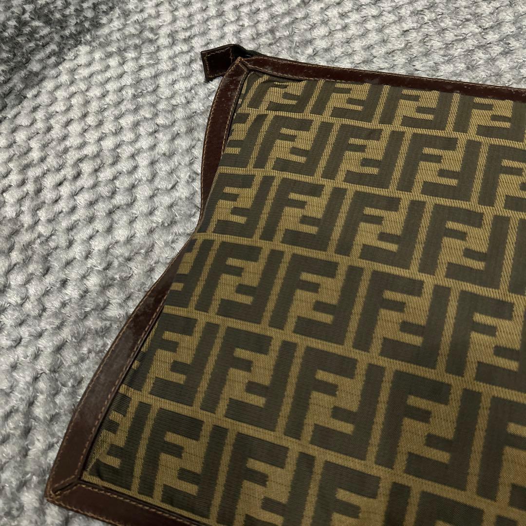 FENDI フェンディ ズッカ柄 キャンバス×レザー クラッチバッグ
