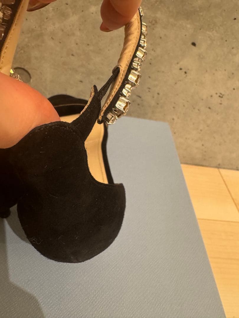 [[⭐︎きゃあこ⭐︎]]PRADA ブラック サンダル ビジュー付き