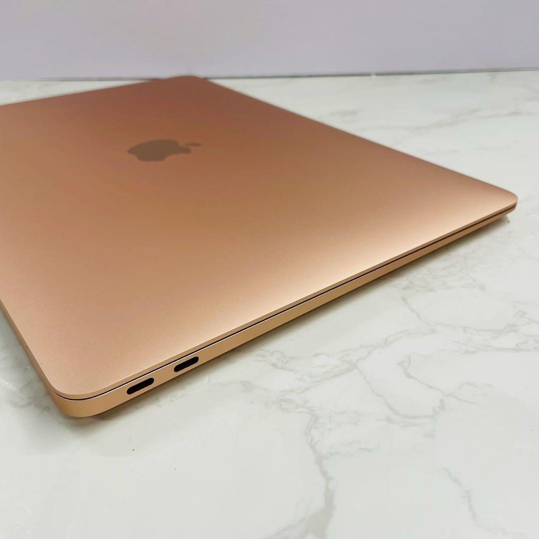 MacBook Air 2020 13インチ M1 8GB  256GB