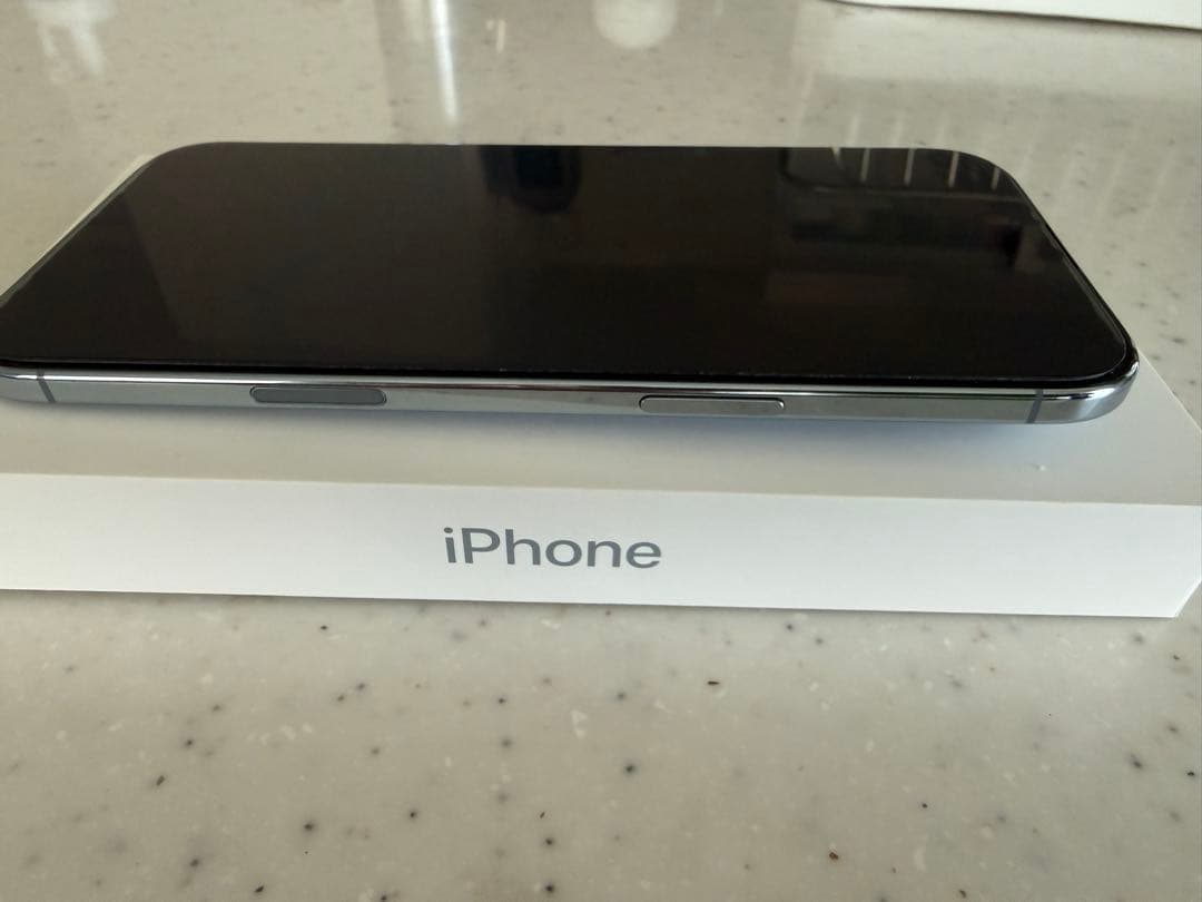 ⭐︎極美品　iPhone Air 256MB スカイブルー　SIMフリー