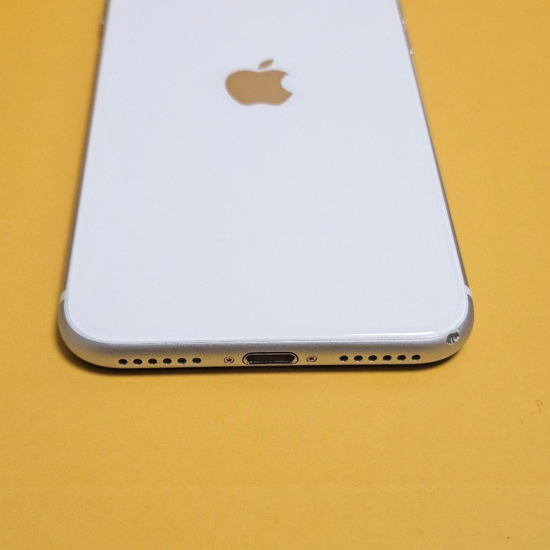 iPhone SE2 64GB｜24時間以内発送#704