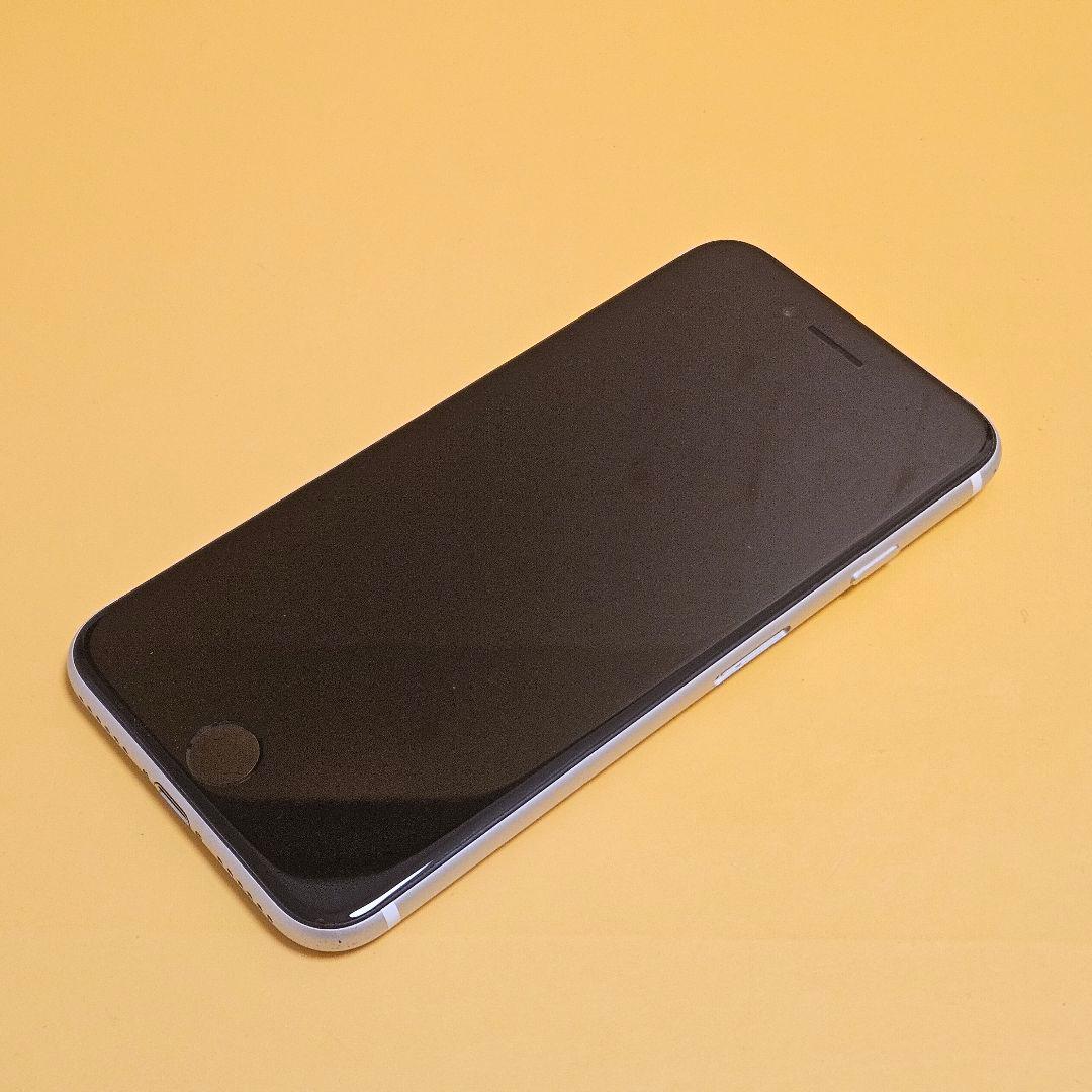 iPhone SE2 64GB｜24時間以内発送#704