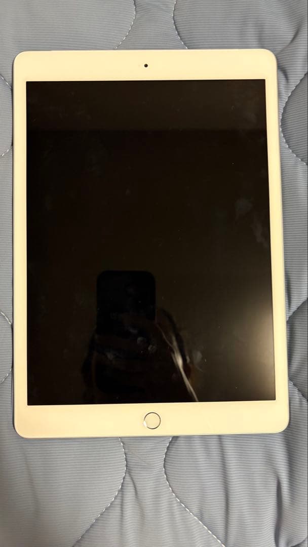 Apple iPad 第7世代32GB シルバー Wi-Fi、SIMフリーモデル