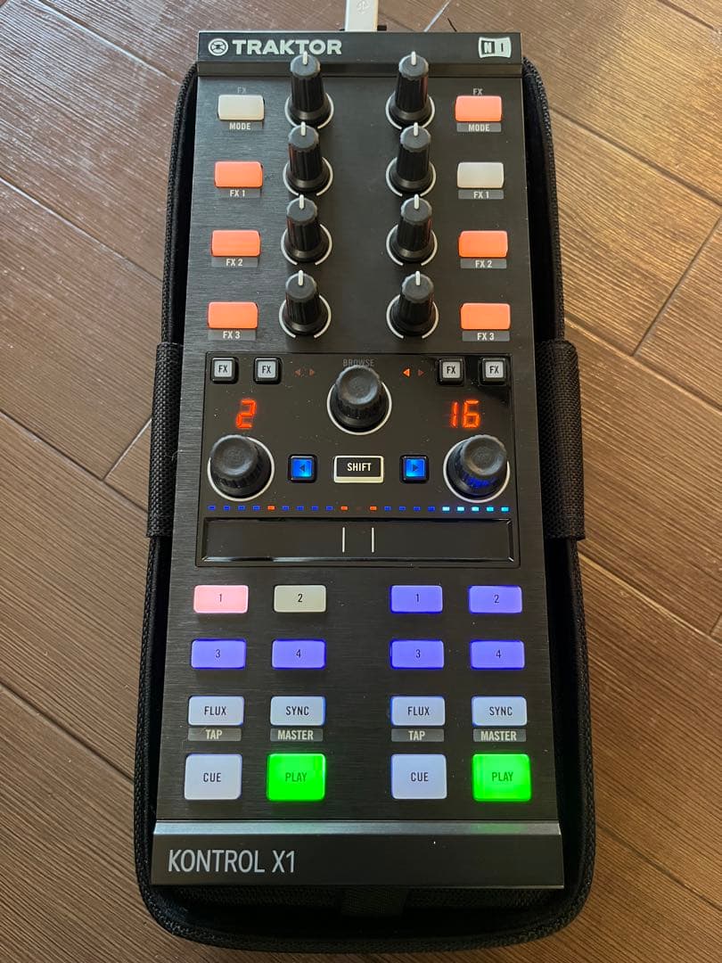 DJ機材 TRAKTOR Kontrol X1 MK2