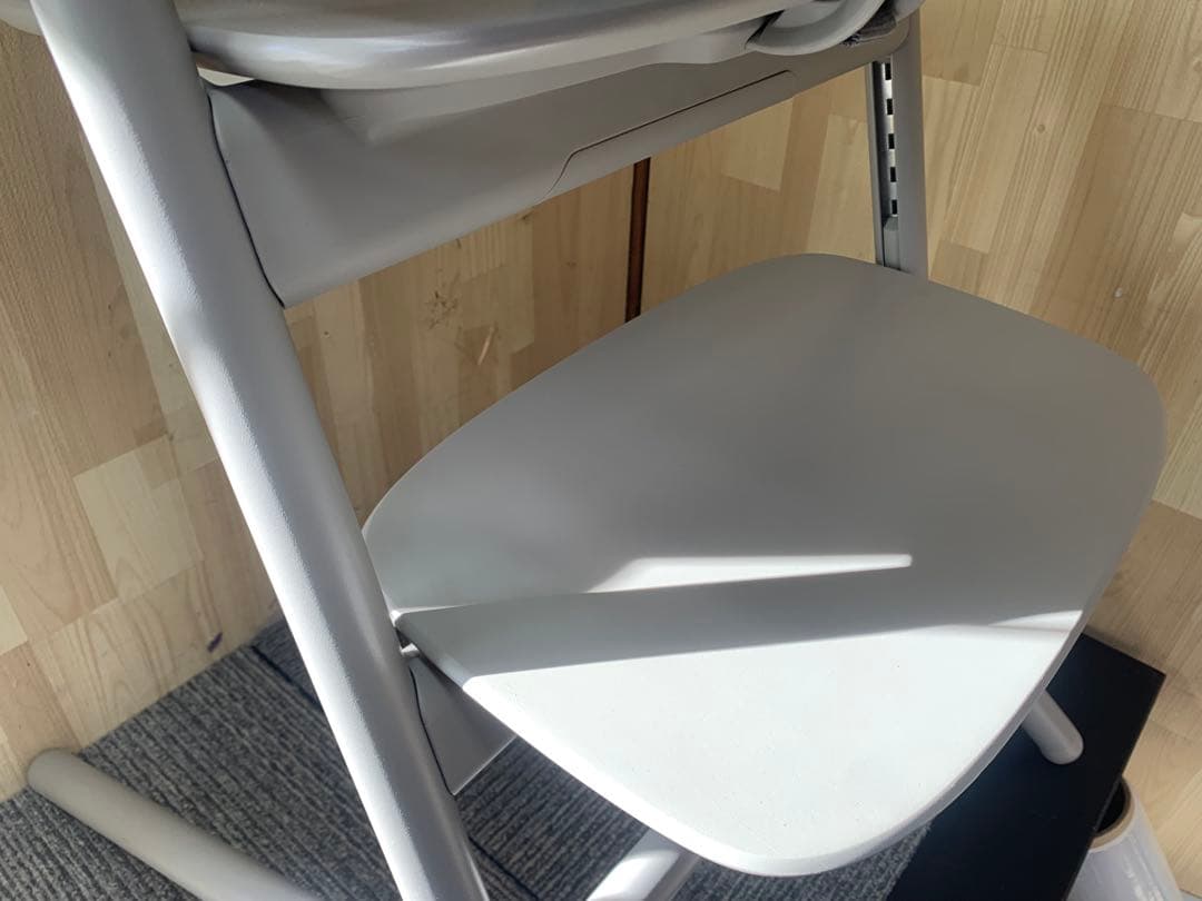 サイベックス　レモ　子ども用チェア