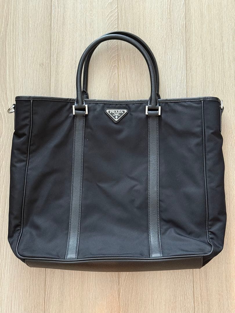 PRADA ブラック トートバッグ