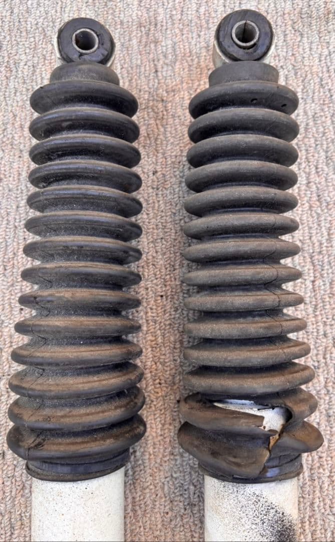 プロコンプ ES1000 ショックアブソーバー JA11用（2〜3インチアップ）