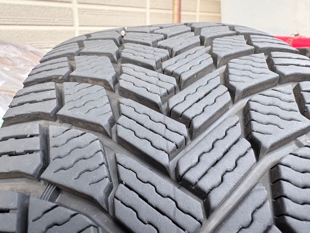 MICHELIN X-ICE 215/60R16 2023年製　トヨタ用