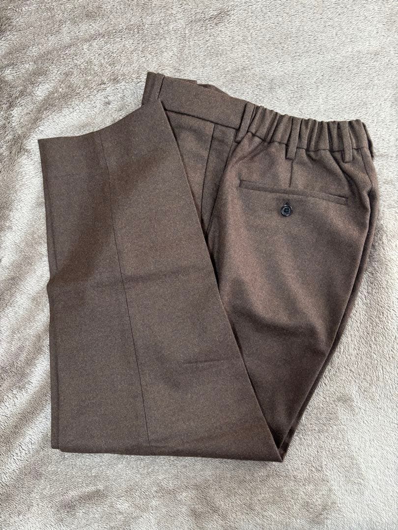 パンツ FRONT PLEATS PEGTOP ORGANIC WOOL